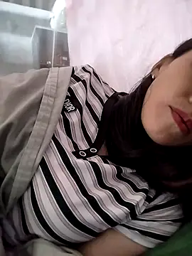 Snapshot of Sinejdk3 chatting on 10.28.25 Sinejdk3 online show from 10.28.25