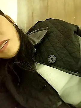 Snapshot of Sinejdk3 chatting on 10.29.25 Sinejdk3 online show from 10.29.25