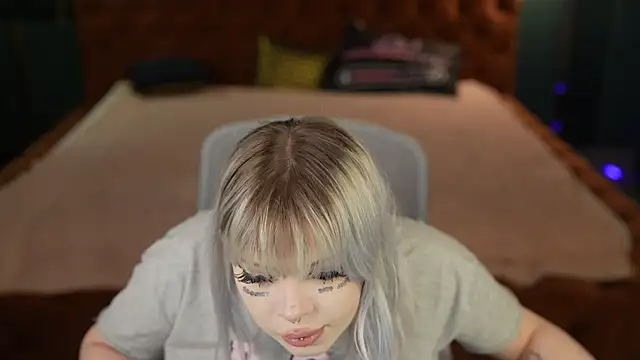 Yuki sun online show from 11.08.25