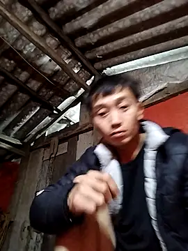 Snapshot of Boytasexy chatting on 11.04.25 Boytasexy online show from 11.04.25