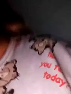 Kiss Eva online show from 01.18.25