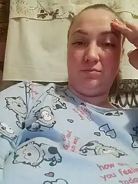 Kiss Eva online show from 02.06.25