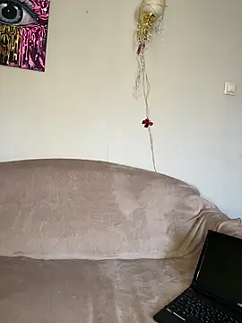 April Purr online show from 03.31.26