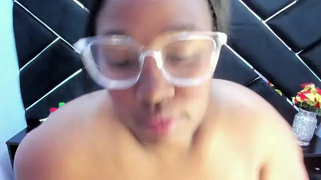 Bloom B online show from 09.13.25