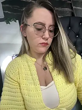 CurvyLust x online show from 05.15.26