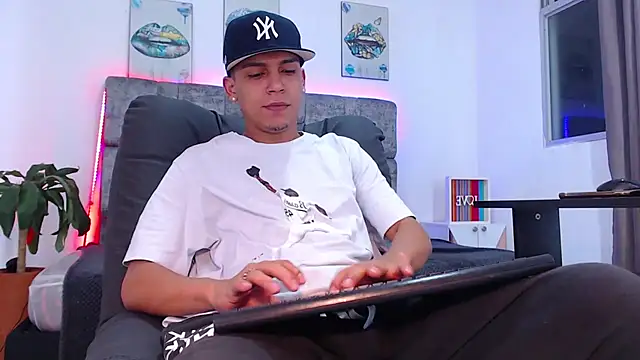 david santos16 online show from 11.02.25