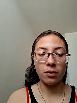 Snapshot of Valeria_Saenz_25 chatting on 09.09.25 Valeria Saenz 25 online show from 09.09.25