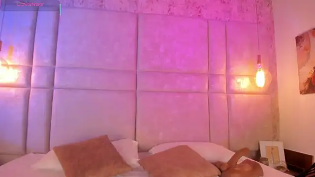 Snapshot of Mily_Vermont chatting on 09.27.25 Mily Vermont online show from 09.27.25