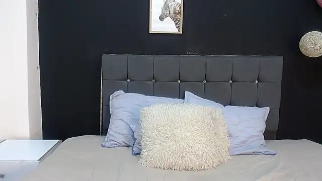 nicolee 8 online show from 09.26.25