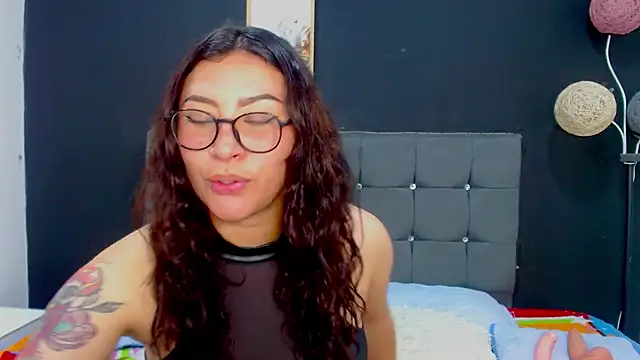 nicolee 8 online show from 10.10.25