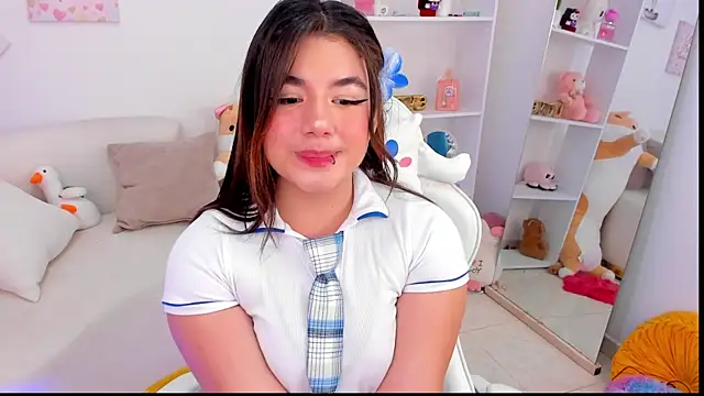 dolce antonellaa online show from 11.16.25