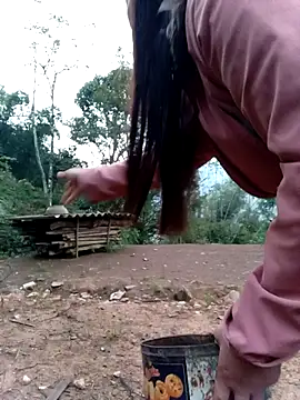 quynhkoolbae online show from 11.30.25