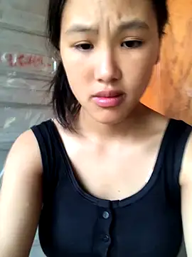 Snapshot of May_nhi chatting on 09.20.25 May nhi online show from 09.20.25