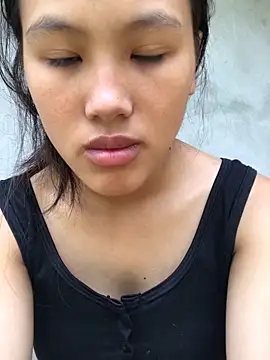 Snapshot of May_nhi chatting on 09.21.25 May nhi online show from 09.21.25