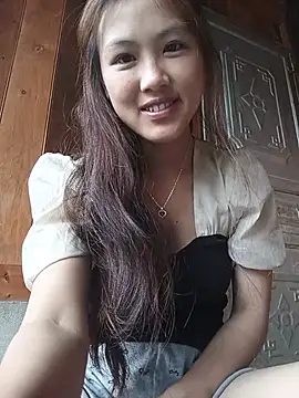 Snapshot of May_nhi chatting on 06.12.26 May nhi online show from 06.12.26
