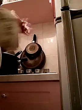 Snapshot of MoonBlueSex chatting on 10.11.25 MoonBlueSex online show from 10.11.25