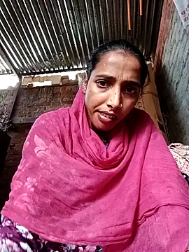 Snapshot of Pinki_thakur_1 chatting on 12.14.25 Pinki thakur 1 online show from 12.14.25