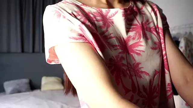 Snapshot of KarisaKusner chatting on 11.15.25 KarisaKusner online show from 11.15.25