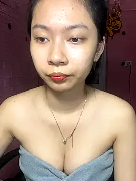 Snapshot of Phthao chatting on 09.10.25 Phthao online show from 09.10.25