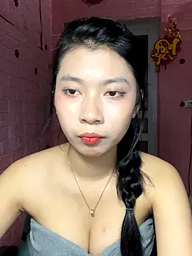 Snapshot of Phthao chatting on 10.04.25 Phthao online show from 10.04.25