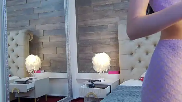 CarolinaBlair online show from 12.22.25