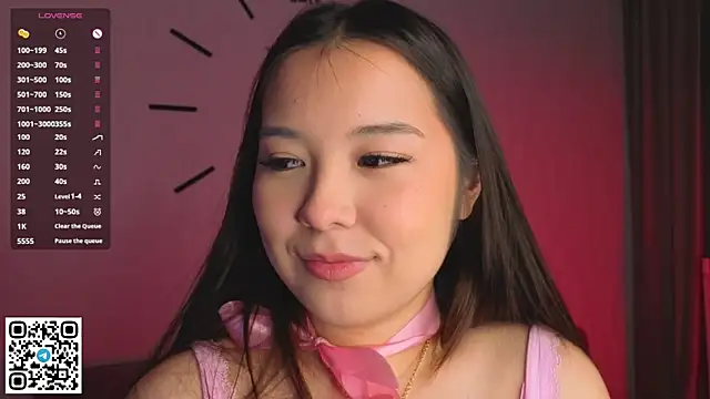 AlberthaEscue online show from 10.28.25