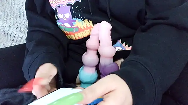 Snapshot of fetishslut4u chatting on 09.13.25 fetishslut4u online show from 09.13.25