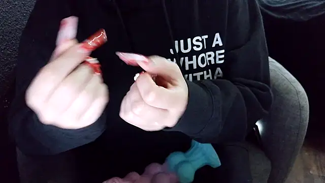 Snapshot of fetishslut4u chatting on 09.20.25 fetishslut4u online show from 09.20.25