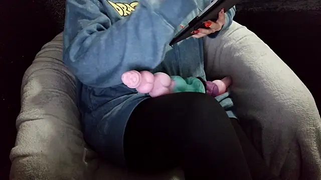 Snapshot of fetishslut4u chatting on 09.23.25 fetishslut4u online show from 09.23.25