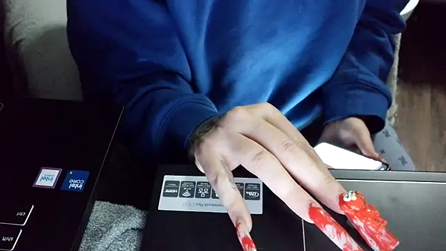 Snapshot of fetishslut4u chatting on 10.16.25 fetishslut4u online show from 10.16.25