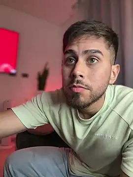 Snapshot of Tomas_Olivia chatting on 02.20.26 Tomas Olivia online show from 02.20.26