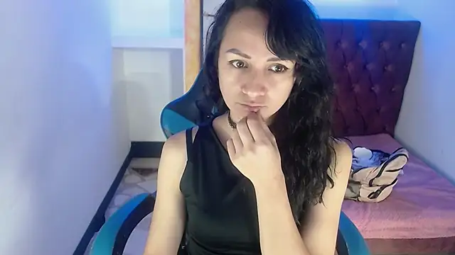 alison moon7 online show from 10.15.25