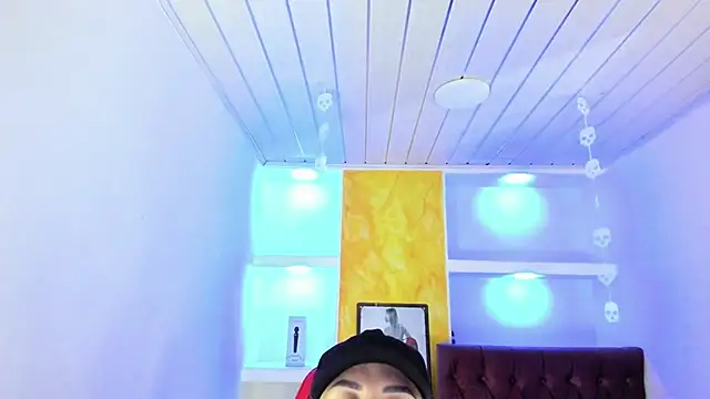 alison moon7 online show from 11.06.25