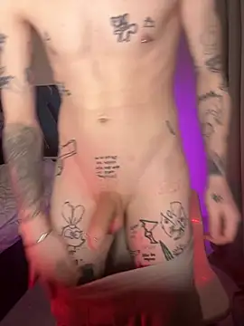 Snapshot of davesinner chatting on 02.16.26 davesinner online show from 02.16.26