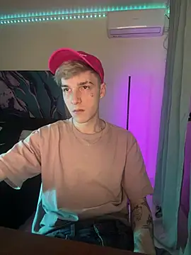 Snapshot of davesinner chatting on 02.21.26 davesinner online show from 02.21.26