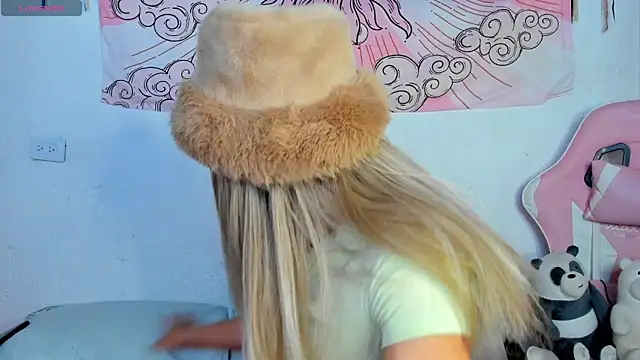 Snapshot of brihanna_cooper chatting on 05.21.26 brihanna cooper online show from 05.21.26