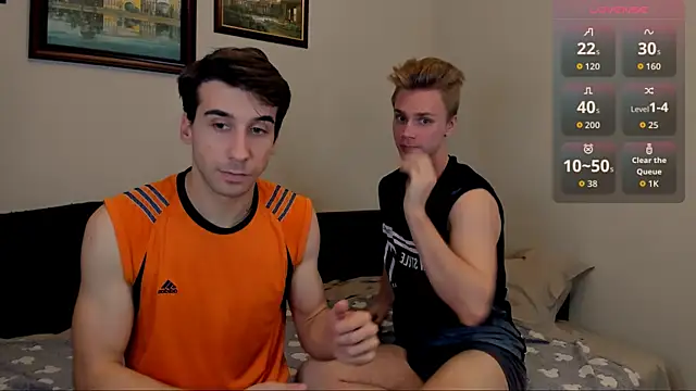 Snapshot of LawrenceMiles chatting on 11.04.25 LawrenceMiles online show from 11.04.25