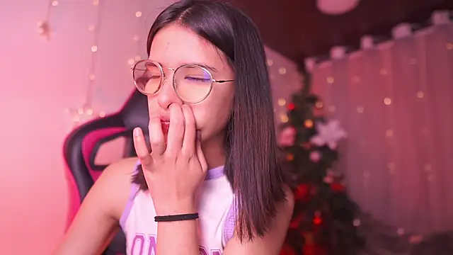 Lana Dreams  online show from 11.27.25