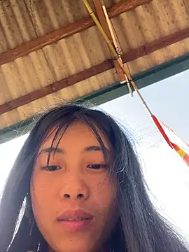 EmLy02 online show from 01.19.26