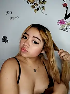 Snapshot of Emily__Hott chatting on 02.26.26 Emily Hott online show from 02.26.26