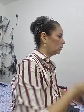 Nina vallon online show from 10.22.25