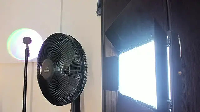 Snapshot of Ballesteros_ chatting on 09.26.25 Ballesteros online show from 09.26.25