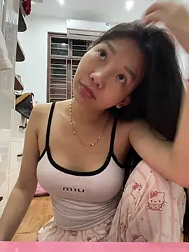 Miumieu online show from 11.22.25