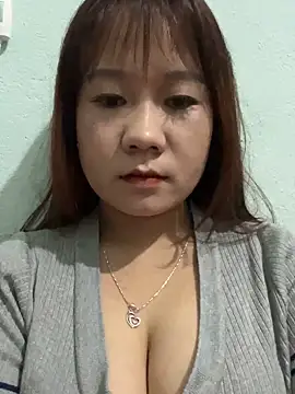 qinejr37 online show from 11.15.25