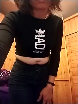   Ngoc20   online show from 02.20.26