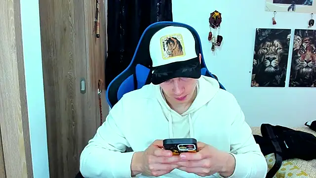 Snapshot of javiersexymann chatting on 12.16.24 javiersexymann online show from 12.16.24