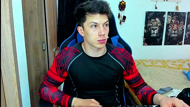 Snapshot of javiersexymann chatting on 01.15.25 javiersexymann online show from 01.15.25