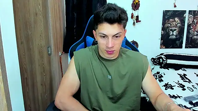 Snapshot of javiersexymann chatting on 02.11.25 javiersexymann online show from 02.11.25