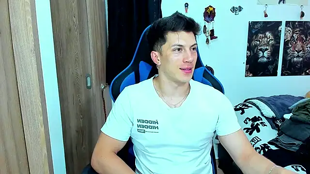 Snapshot of javiersexymann chatting on 02.16.25 javiersexymann online show from 02.16.25