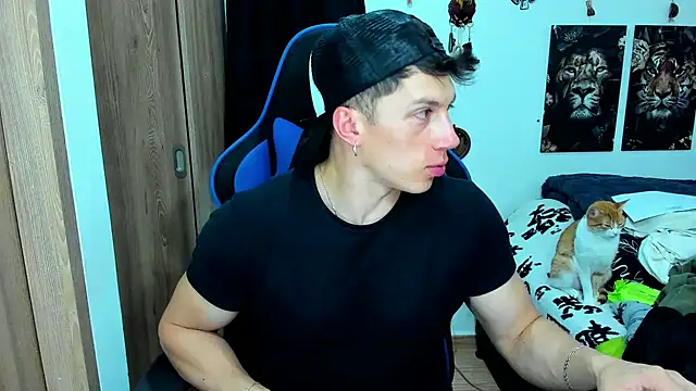 Snapshot of javiersexymann chatting on 02.19.25 javiersexymann online show from 02.19.25